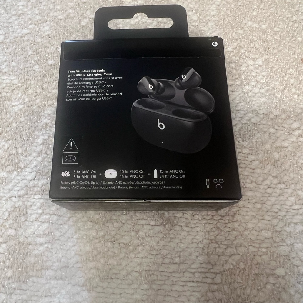 Beats by Dre Black Headsets for Premium Audio